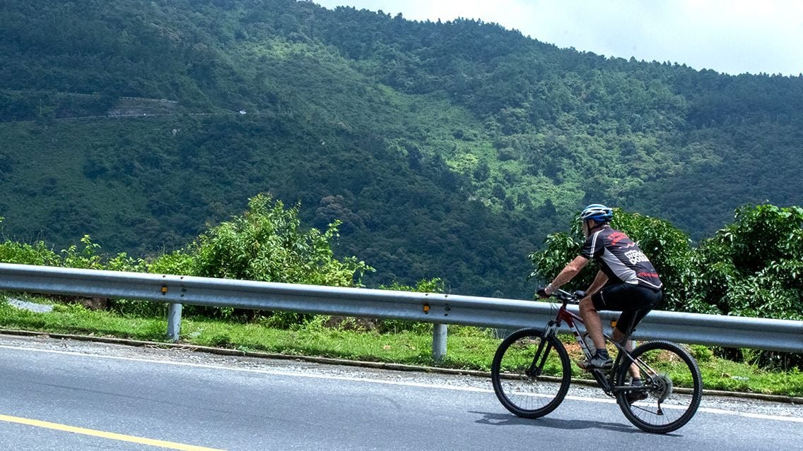 The Coastal Echo A 12-Day Vietnam Cycling Odyssey from Saigon to Hue